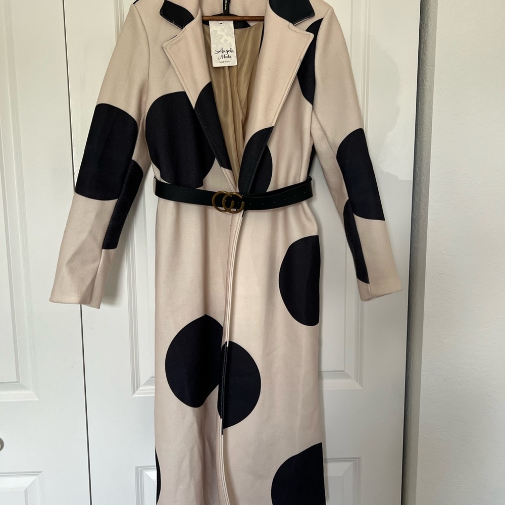 Cream and Black Wrap Coat with Notched Collar and Long Sleeves